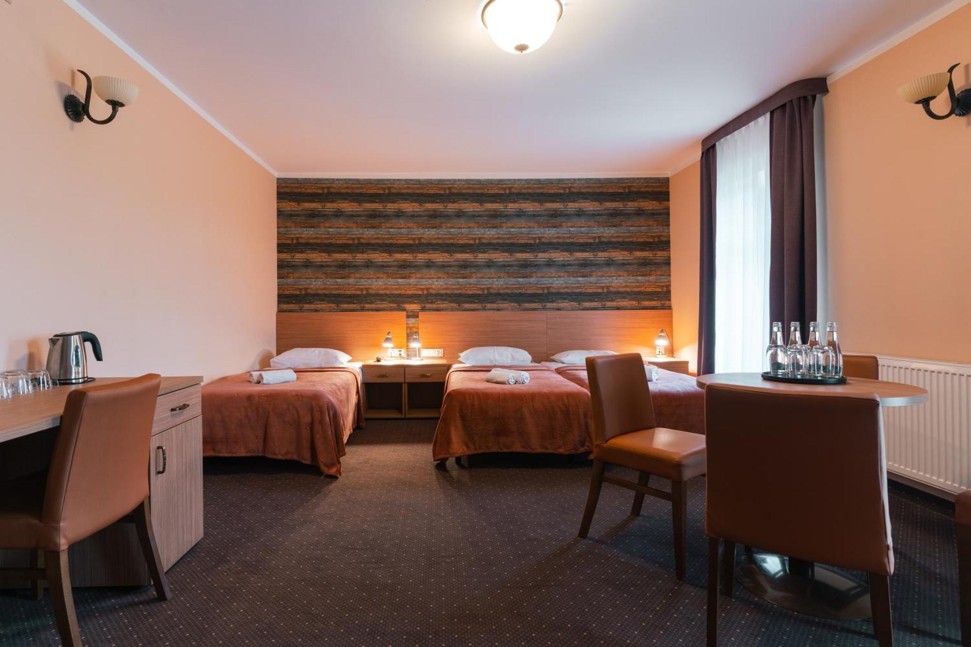 Hotel Pod Figurą Ogrodzieniec Kamer foto