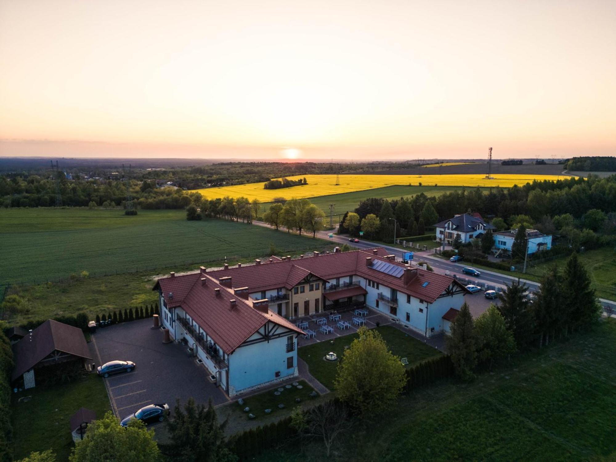 Hotel Pod Figurą Ogrodzieniec Buitenkant foto